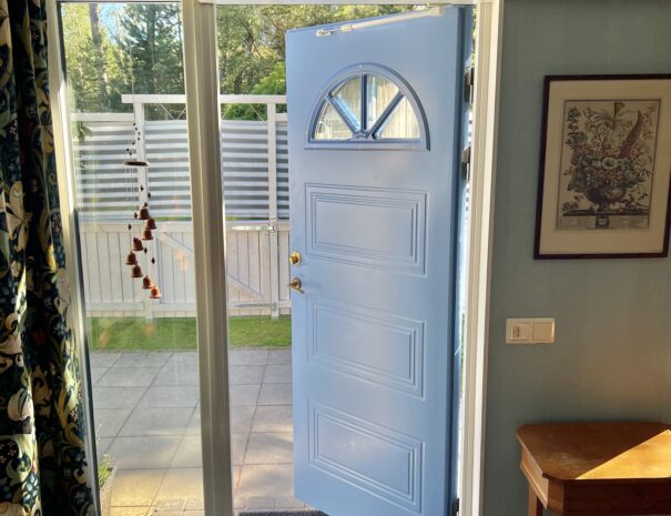 Ljunghusen Guesthouse entrance.